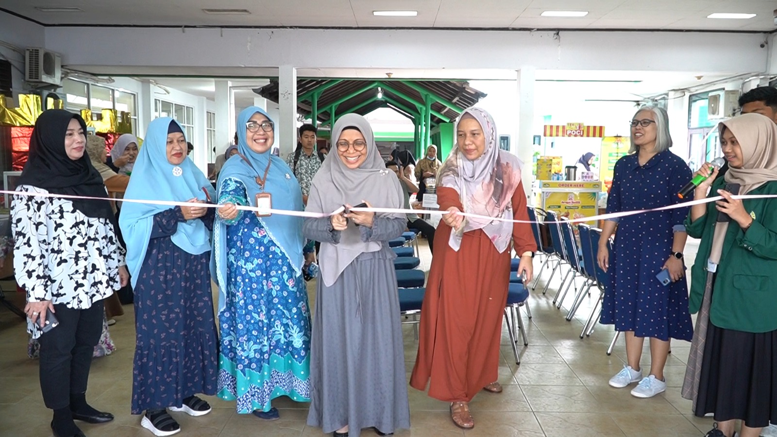 USU Faculty of Dentistry Student Entrepreneur Bazaar Starts with a Bang: Culinary Tour and Student Creations